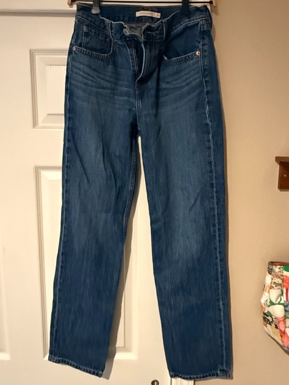 Levi Low Pro Straight Jeans - Size 25